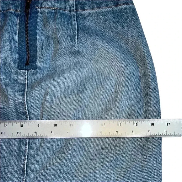 GAP 1969 DENIM JEAN DISTRESSED MINI SKIRT!! SIZE 24 (US 00/XXS) - Picture 4 of 8